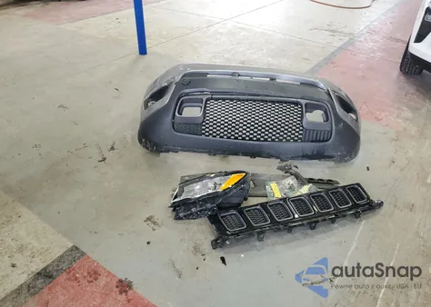 2019 Jeep Compass Trailhawk из США, поврежденный, VIN 3C4NJDDB0KT800048